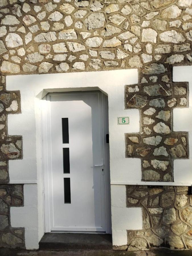 Le Logis Du Bourgneuf Charmante Petite Maison Villa Le Bourgneuf-la-Foret Dış mekan fotoğraf