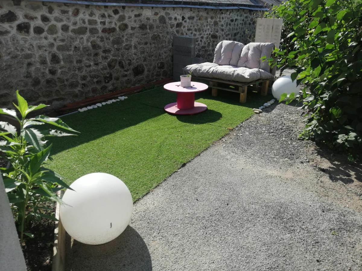 Le Logis Du Bourgneuf Charmante Petite Maison Villa Le Bourgneuf-la-Foret Dış mekan fotoğraf